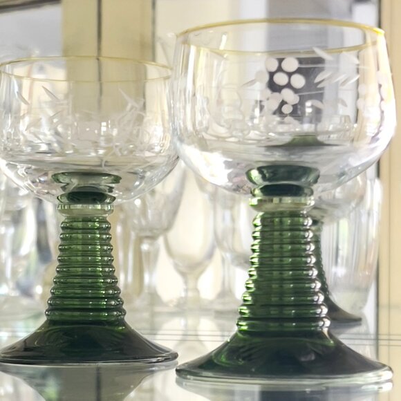 Roemer Vintage Beehive Green Stem Glasses Set of 2 Etched Grapevine Barware 4 oz - Picture 9 of 10